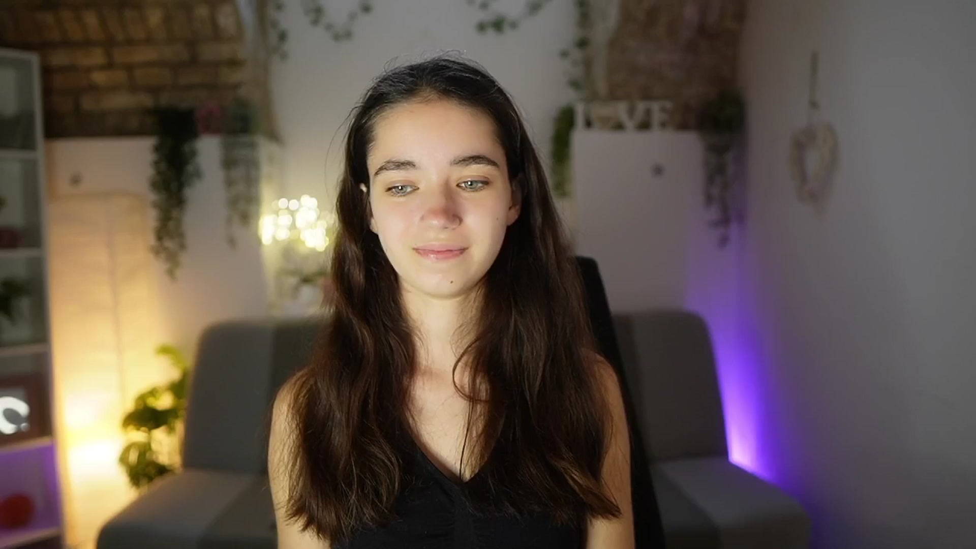 Gallery image thumbnail from Gia_Paige18's myfreecams stream on, 06/15/2025, 11:04 image 12 of 20