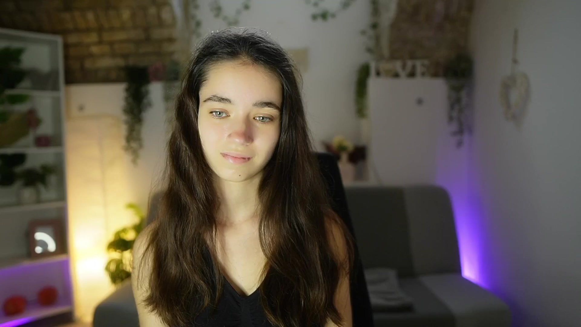 Gallery image thumbnail from Gia_Paige18's myfreecams stream on, 06/15/2025, 12:14 image 2 of 20