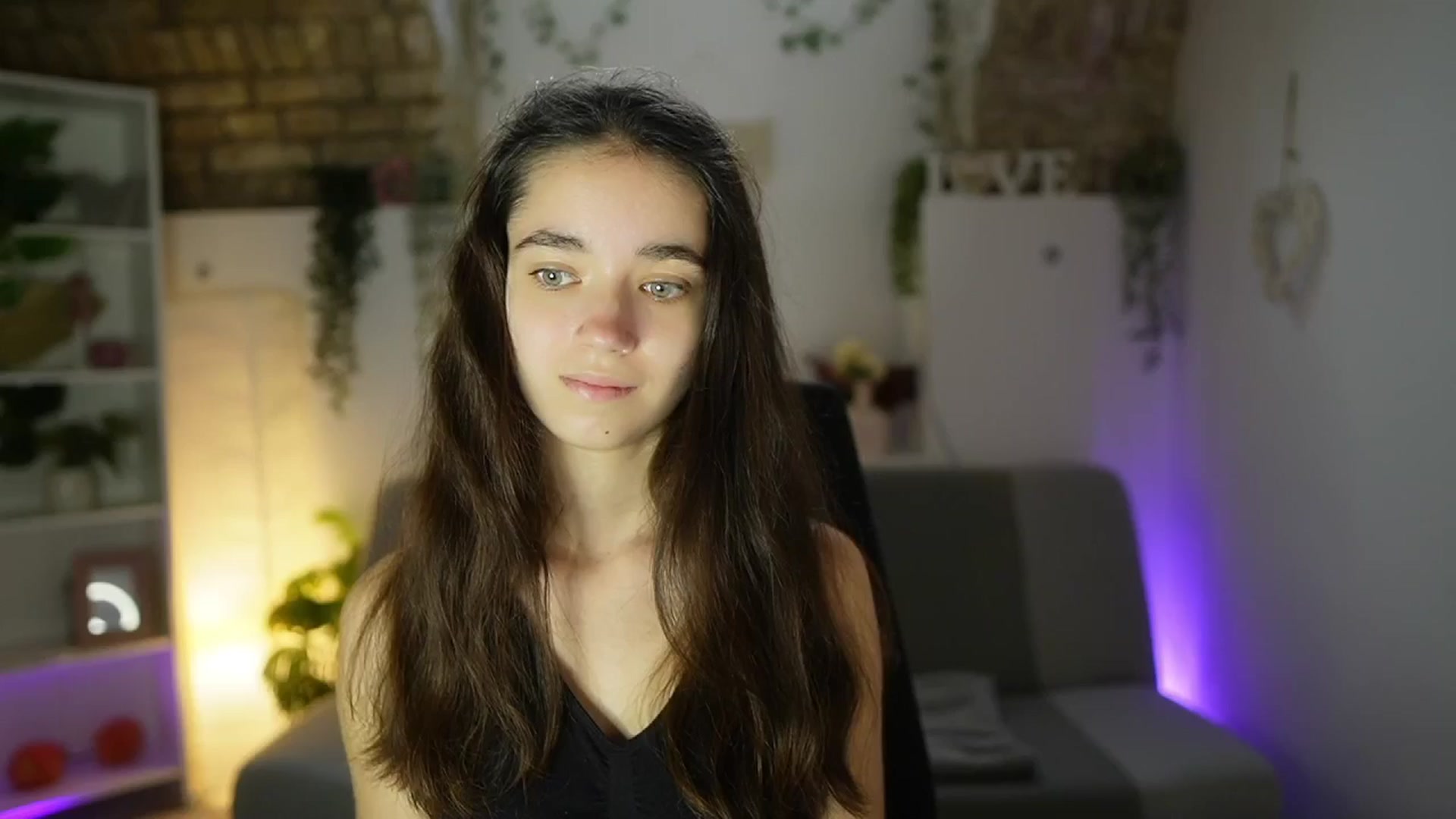 Gallery image thumbnail from Gia_Paige18's myfreecams stream on, 06/15/2025, 12:14 image 5 of 20