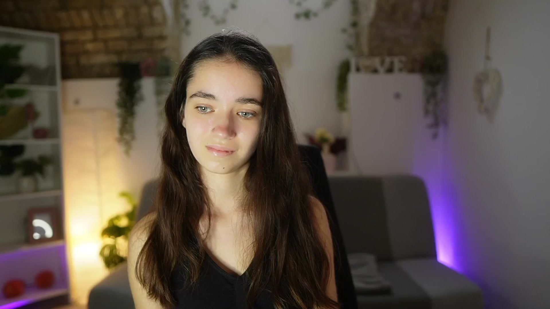Gallery image thumbnail from Gia_Paige18's myfreecams stream on, 06/15/2025, 13:08 image 3 of 20