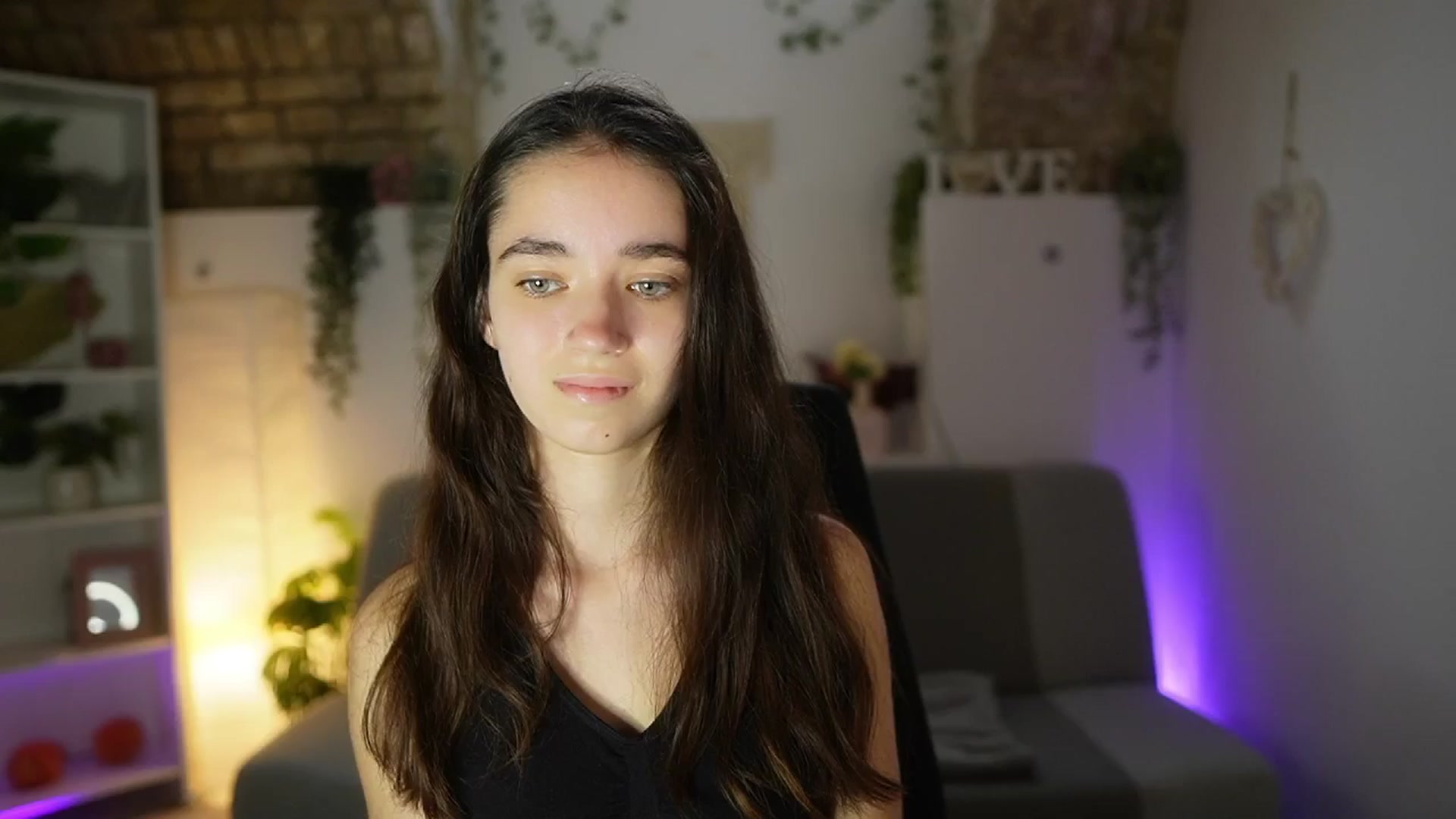 Gallery image thumbnail from Gia_Paige18's myfreecams stream on, 06/15/2025, 13:08 image 5 of 20