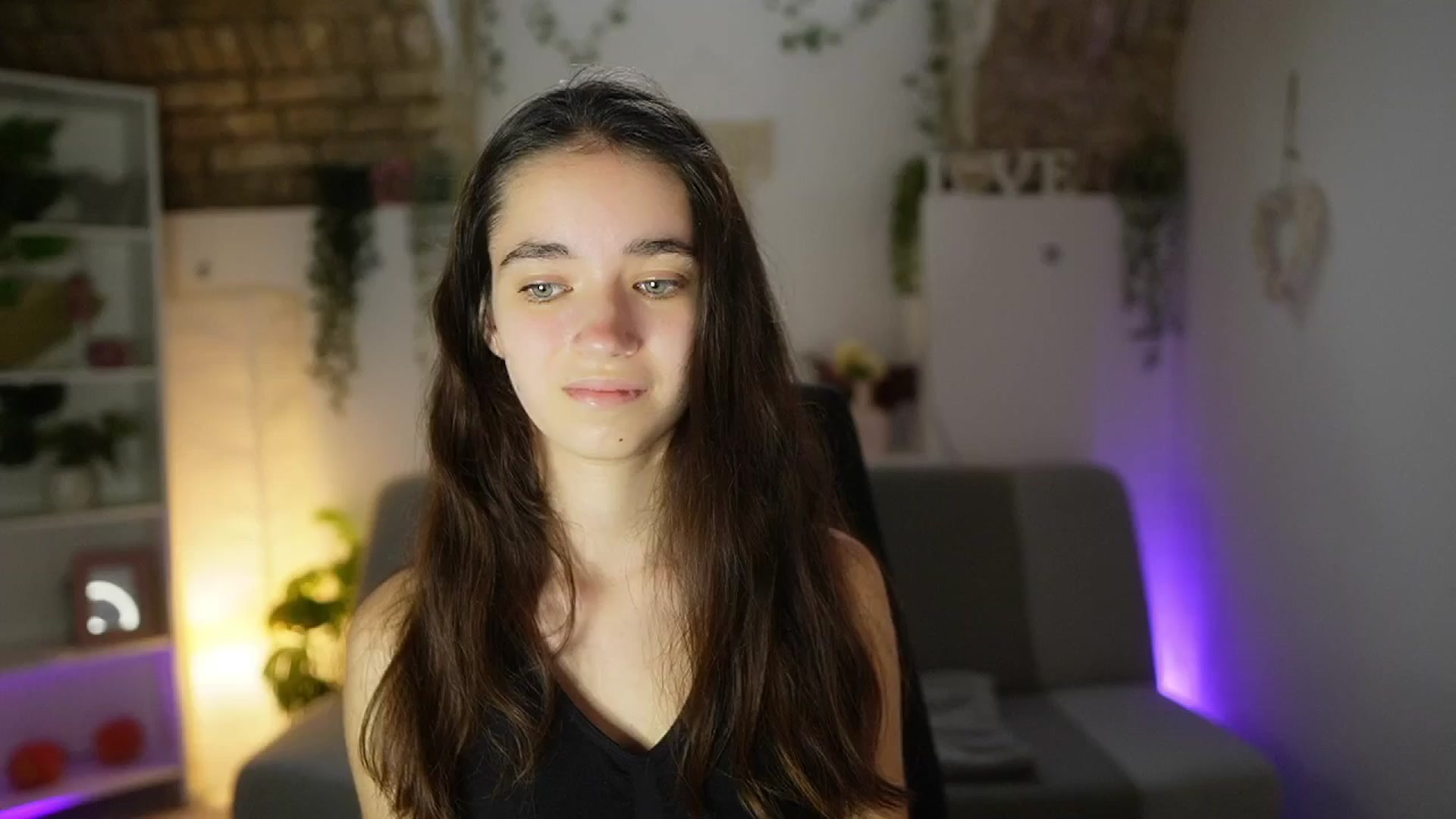 Gallery image thumbnail from Gia_Paige18's myfreecams stream on, 06/15/2025, 13:08 image 2 of 20