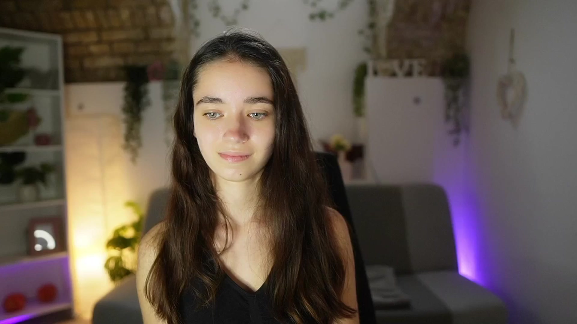 Gallery image thumbnail from Gia_Paige18's myfreecams stream on, 06/15/2025, 13:08 image 8 of 20