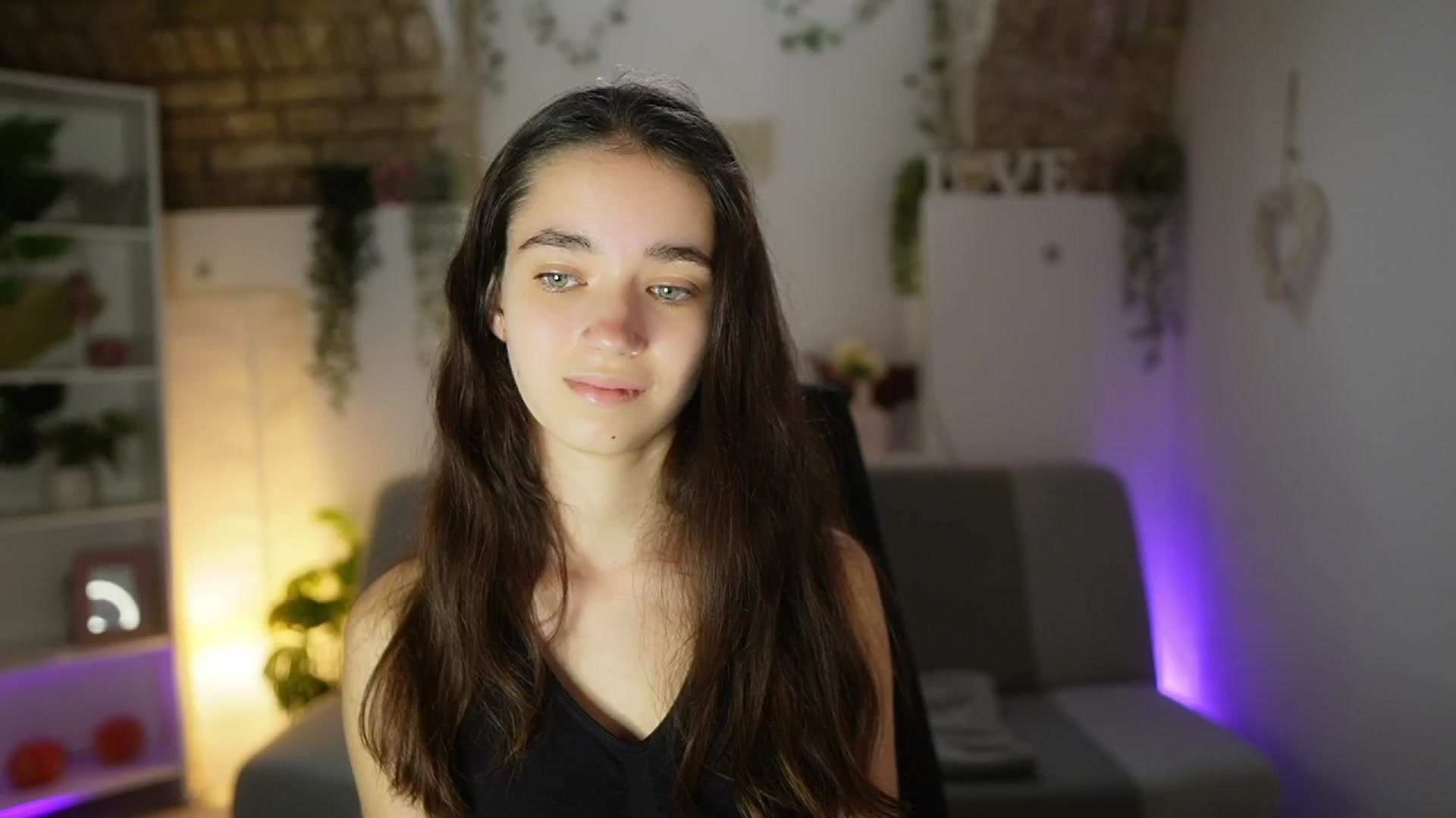Gallery image thumbnail from Gia_Paige18's myfreecams stream on, 06/15/2025, 13:08 image 1 of 20
