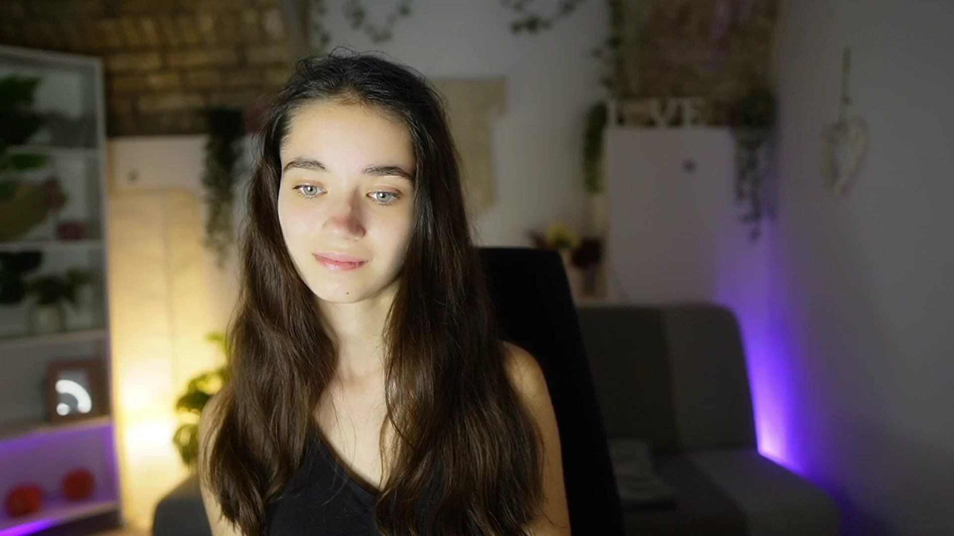 Gallery image thumbnail from Gia_Paige18's myfreecams stream on, 06/15/2025, 17:50 image 18 of 20