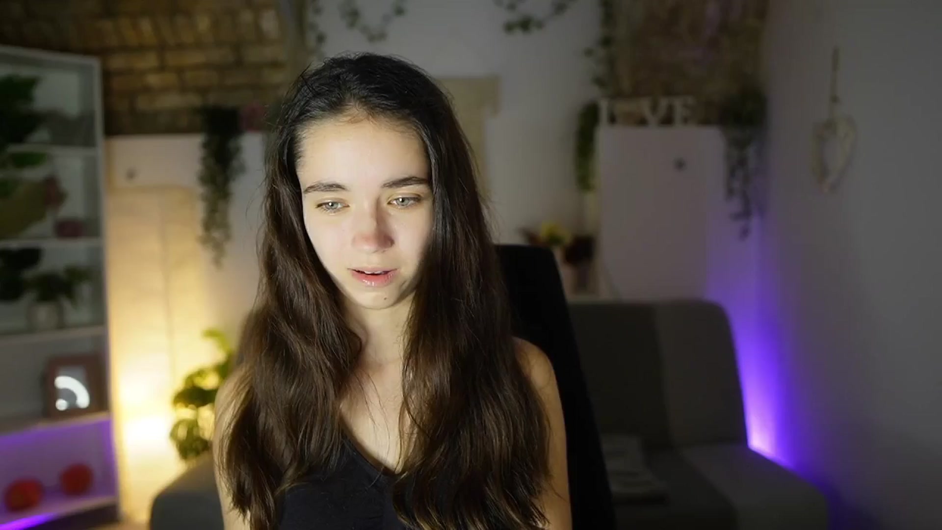 Gallery image thumbnail from Gia_Paige18's myfreecams stream on, 06/15/2025, 17:50 image 17 of 20