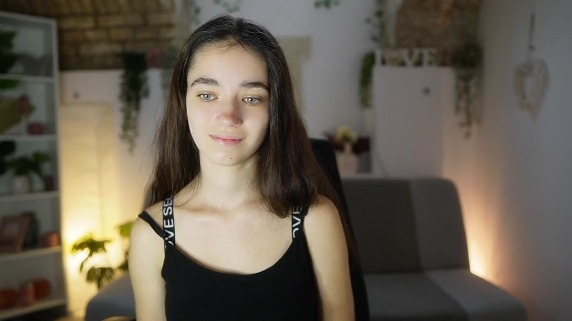 Gallery image thumbnail from Gia_Paige18's myfreecams stream on, 06/18/2025, 12:42 image 9 of 20