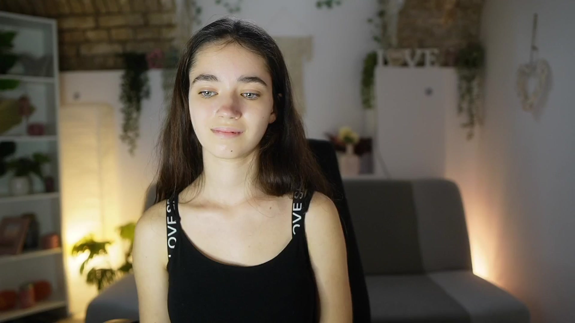 Gallery image thumbnail from Gia_Paige18's myfreecams stream on, 06/18/2025, 12:42 image 16 of 20