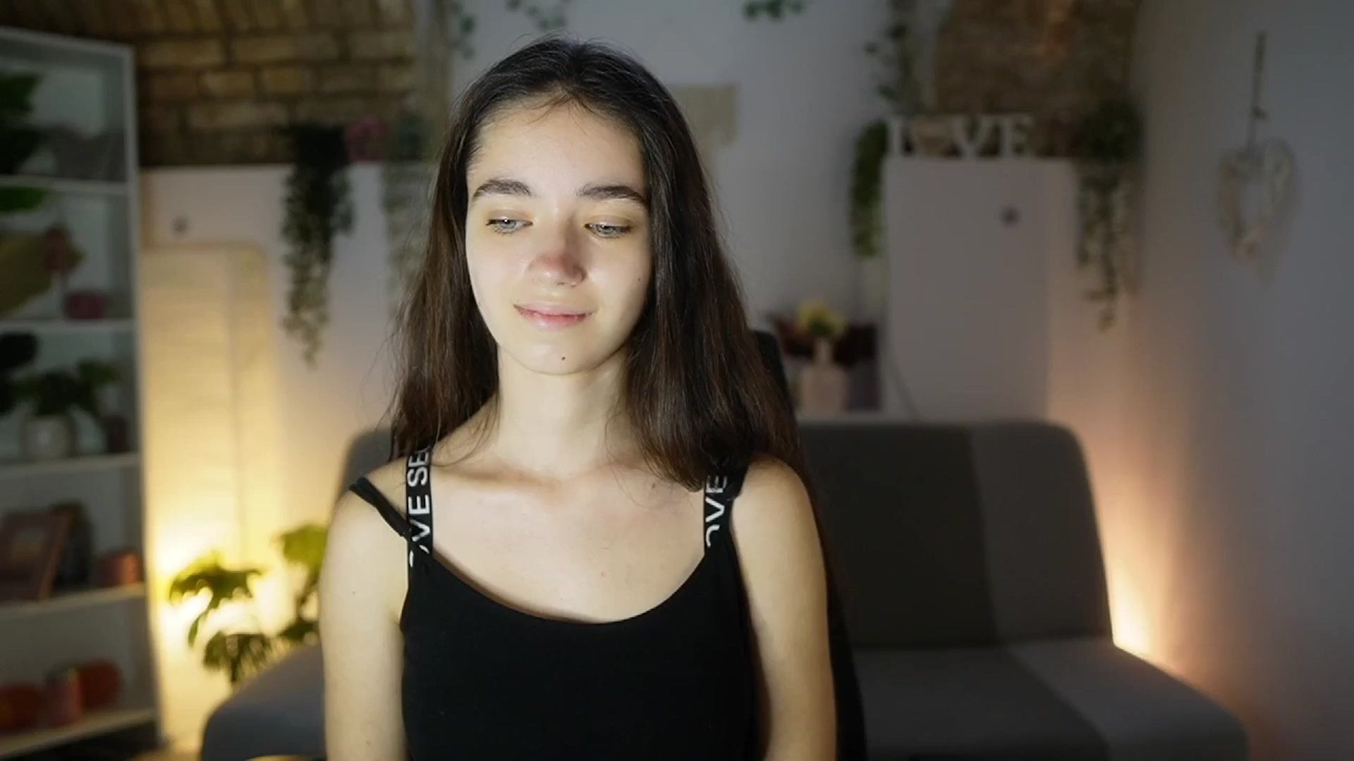 Gallery image thumbnail from Gia_Paige18's myfreecams stream on, 06/18/2025, 12:42 image 3 of 20