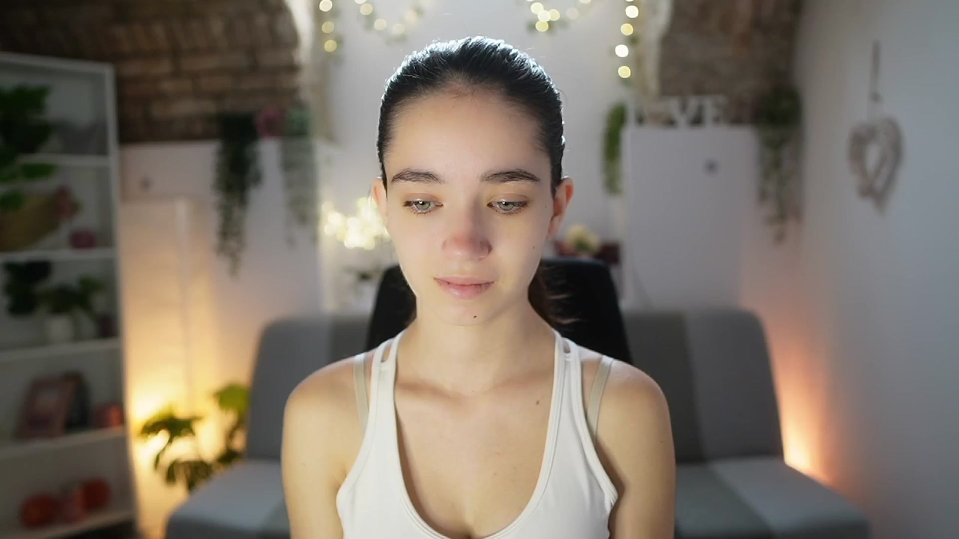 Gallery image thumbnail from Gia_Paige18's myfreecams stream on, 06/19/2025, 07:24 image 14 of 20