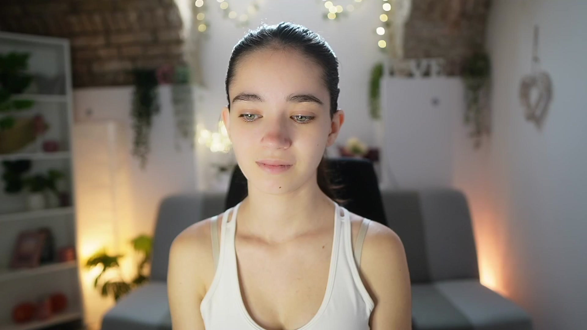 Gallery image thumbnail from Gia_Paige18's myfreecams stream on, 06/19/2025, 07:24 image 5 of 20