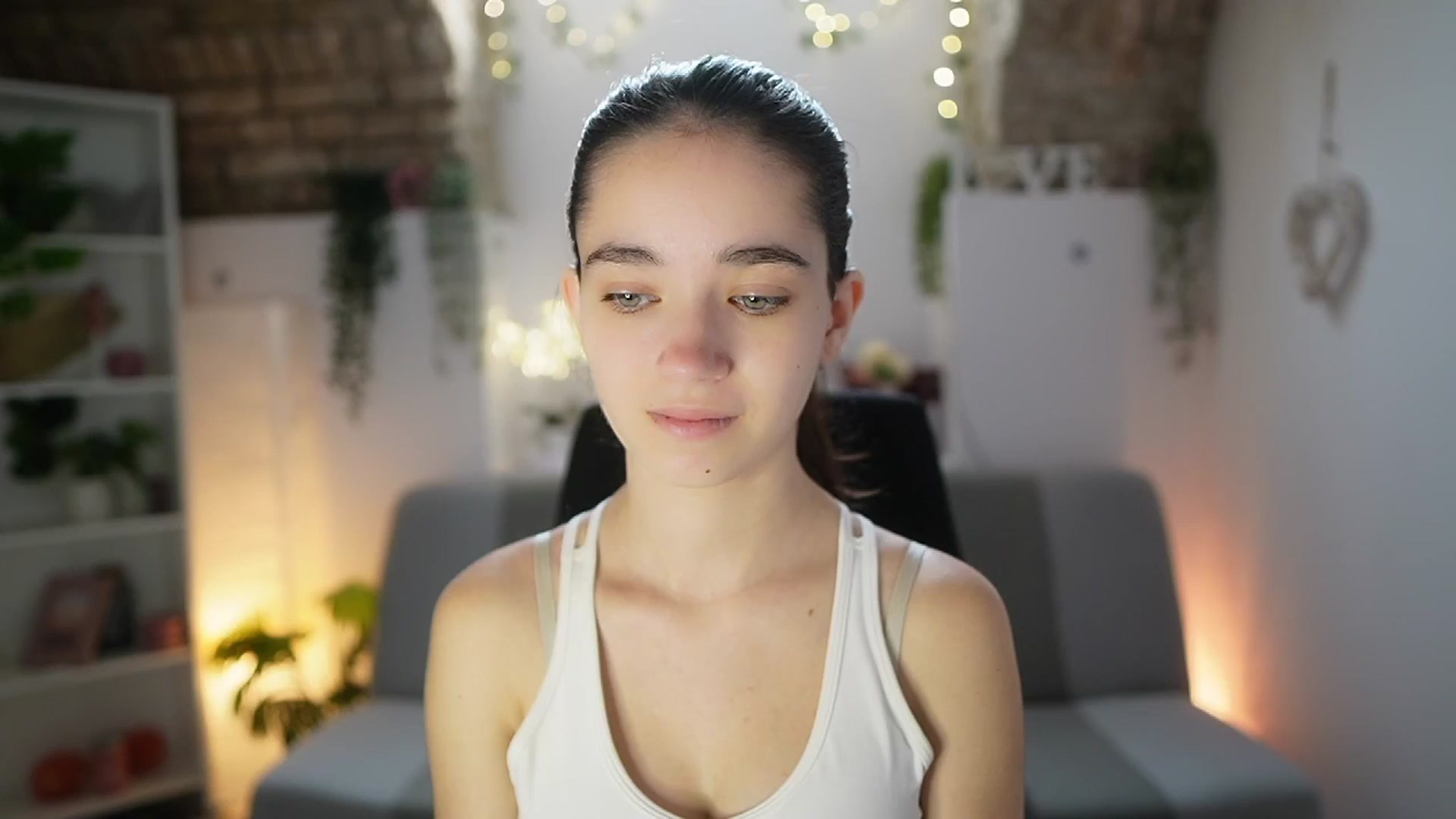Gallery image thumbnail from Gia_Paige18's myfreecams stream on, 06/19/2025, 07:24 image 3 of 20