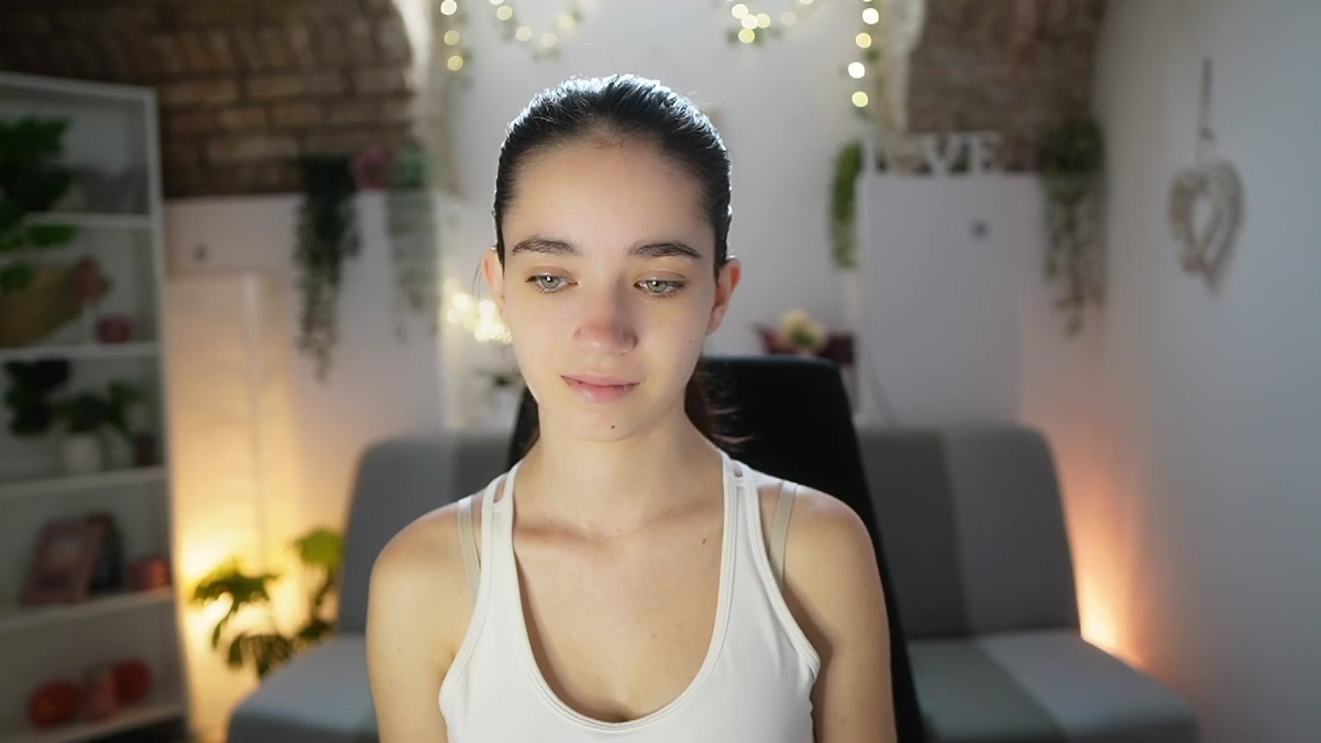 Gallery image thumbnail from Gia_Paige18's myfreecams stream on, 06/19/2025, 07:24 image 18 of 20