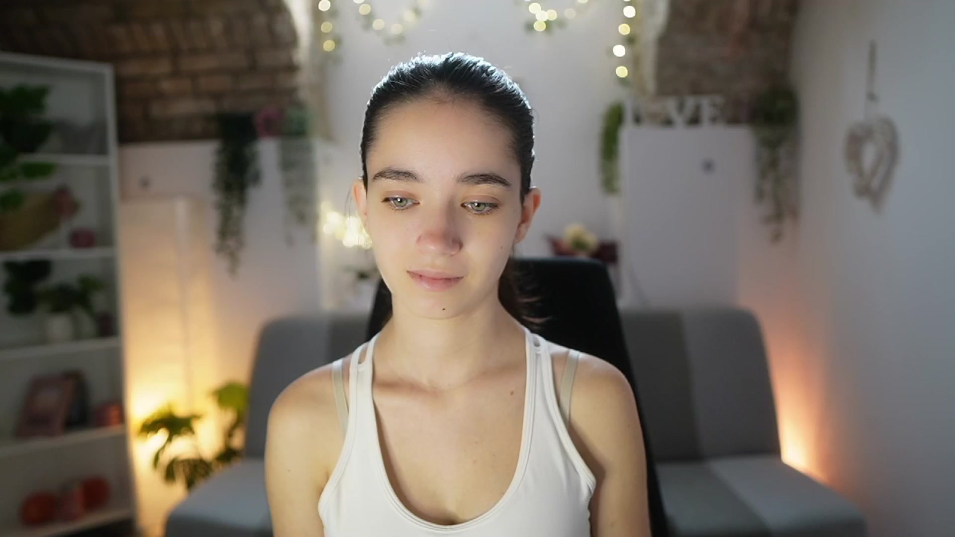 Gallery image thumbnail from Gia_Paige18's myfreecams stream on, 06/19/2025, 07:24 image 20 of 20
