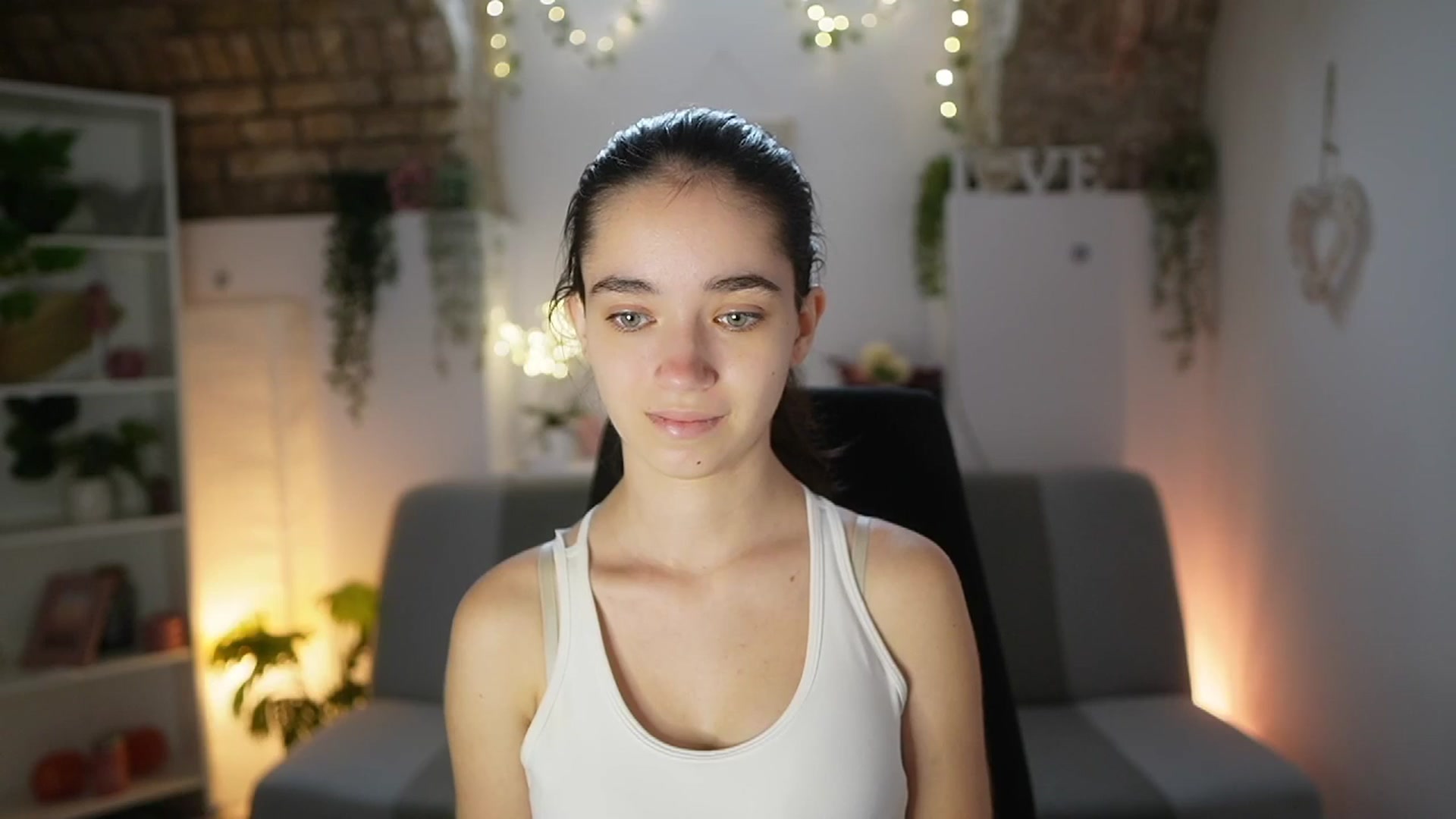 Gallery image thumbnail from Gia_Paige18's myfreecams stream on, 06/19/2025, 12:02 image 3 of 20
