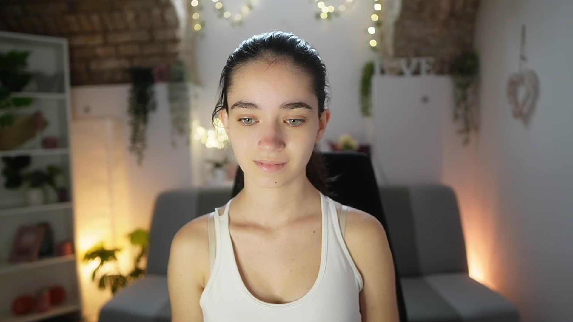 Gallery image thumbnail from Gia_Paige18's myfreecams stream on, 06/19/2025, 12:02 image 1 of 20