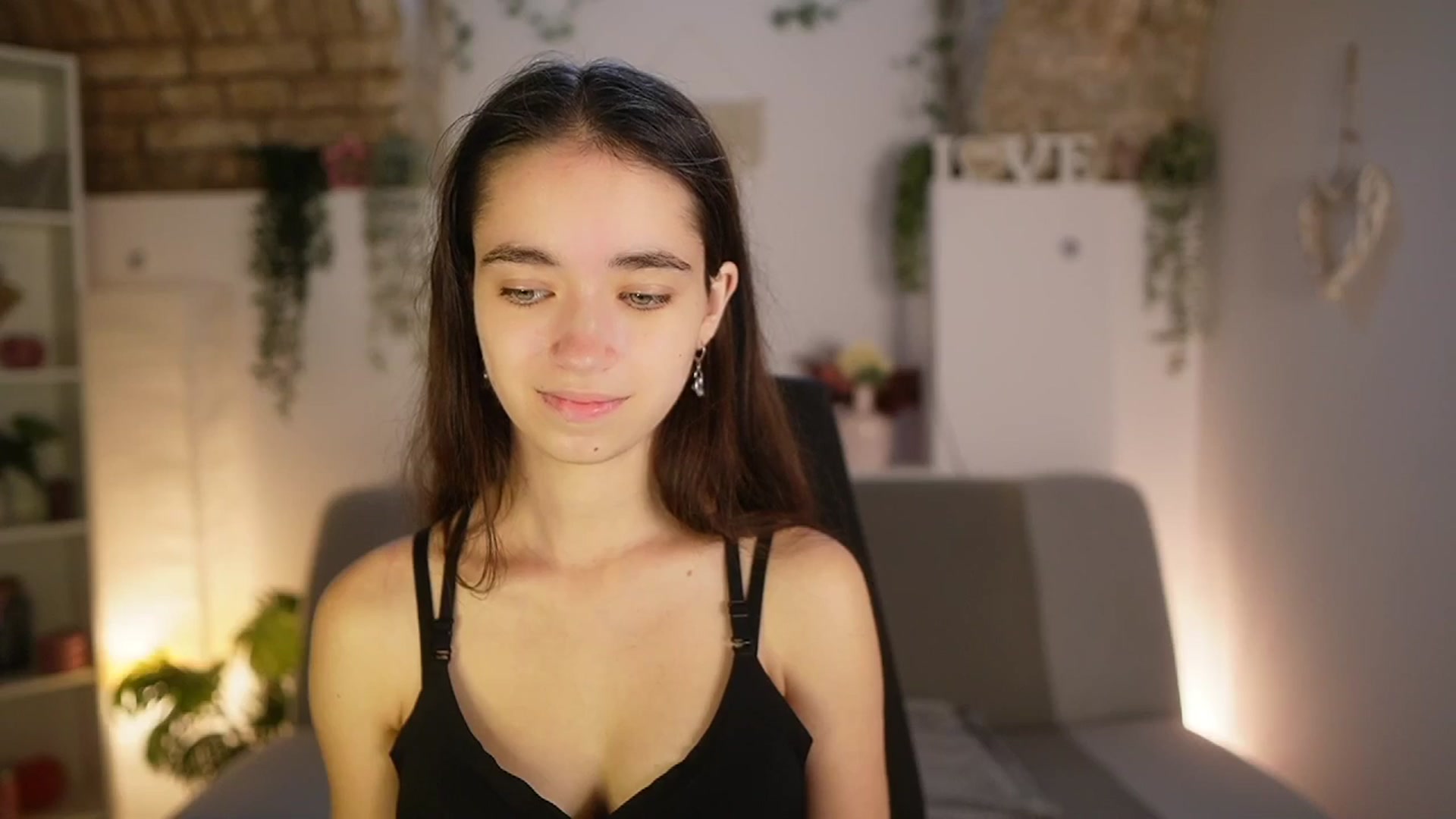 Gallery image thumbnail from Gia_Paige18's myfreecams stream on, 06/24/2025, 13:06 image 3 of 20