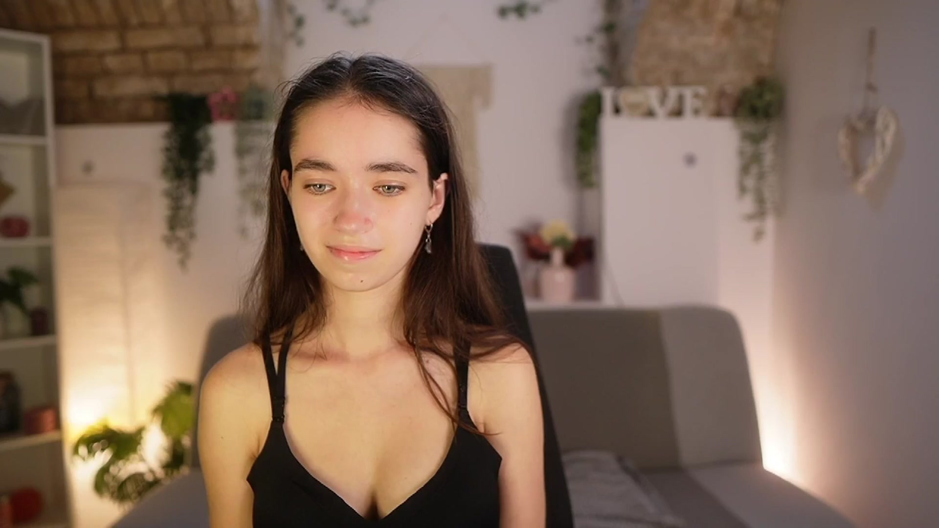Gallery image thumbnail from Gia_Paige18's myfreecams stream on, 06/24/2025, 13:06 image 20 of 20