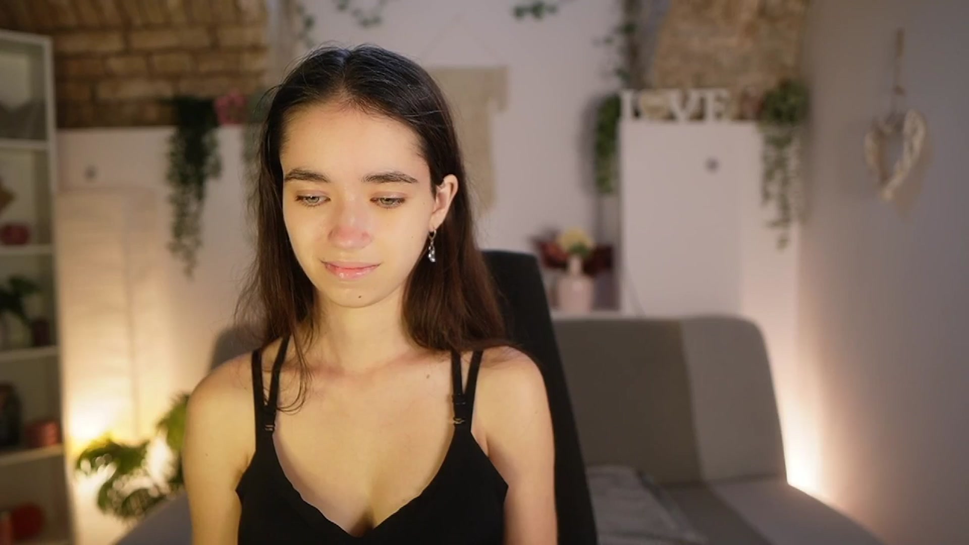 Gallery image thumbnail from Gia_Paige18's myfreecams stream on, 06/24/2025, 13:06 image 4 of 20