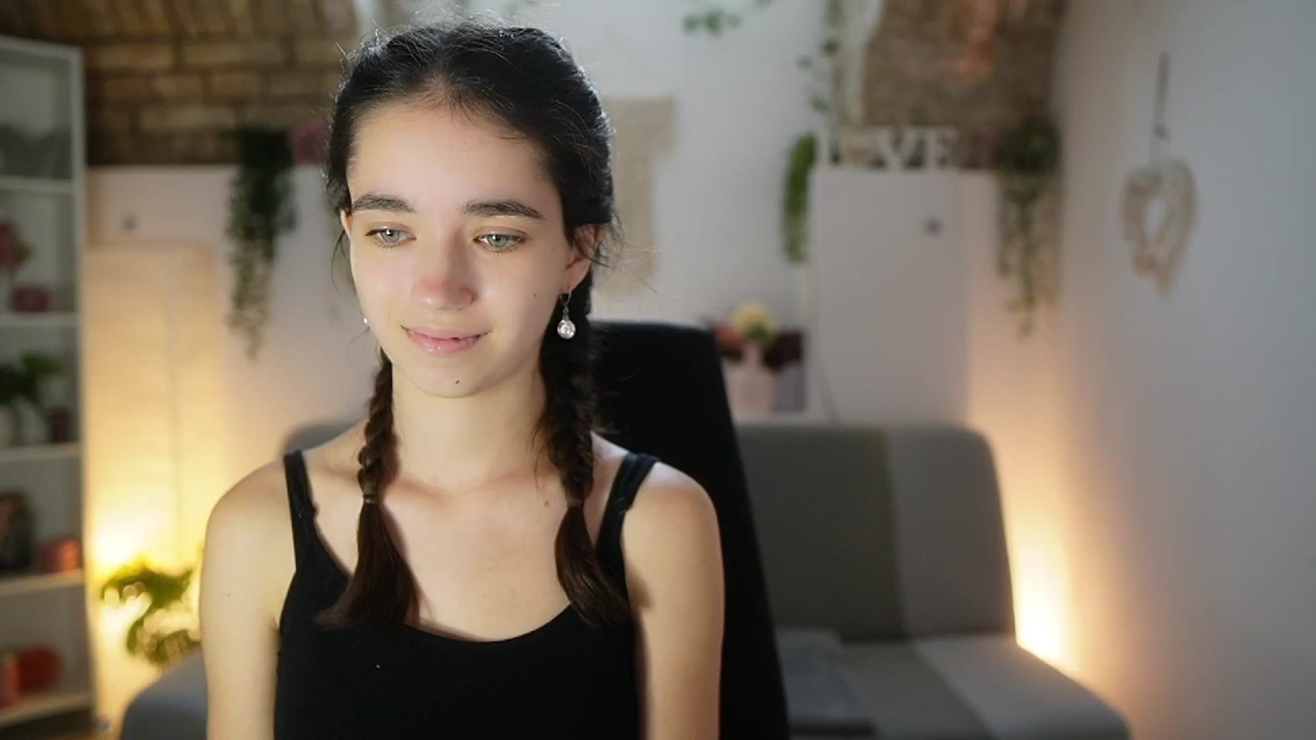Gallery image thumbnail from Gia_Paige18's myfreecams stream on, 06/26/2025, 08:38 image 20 of 20