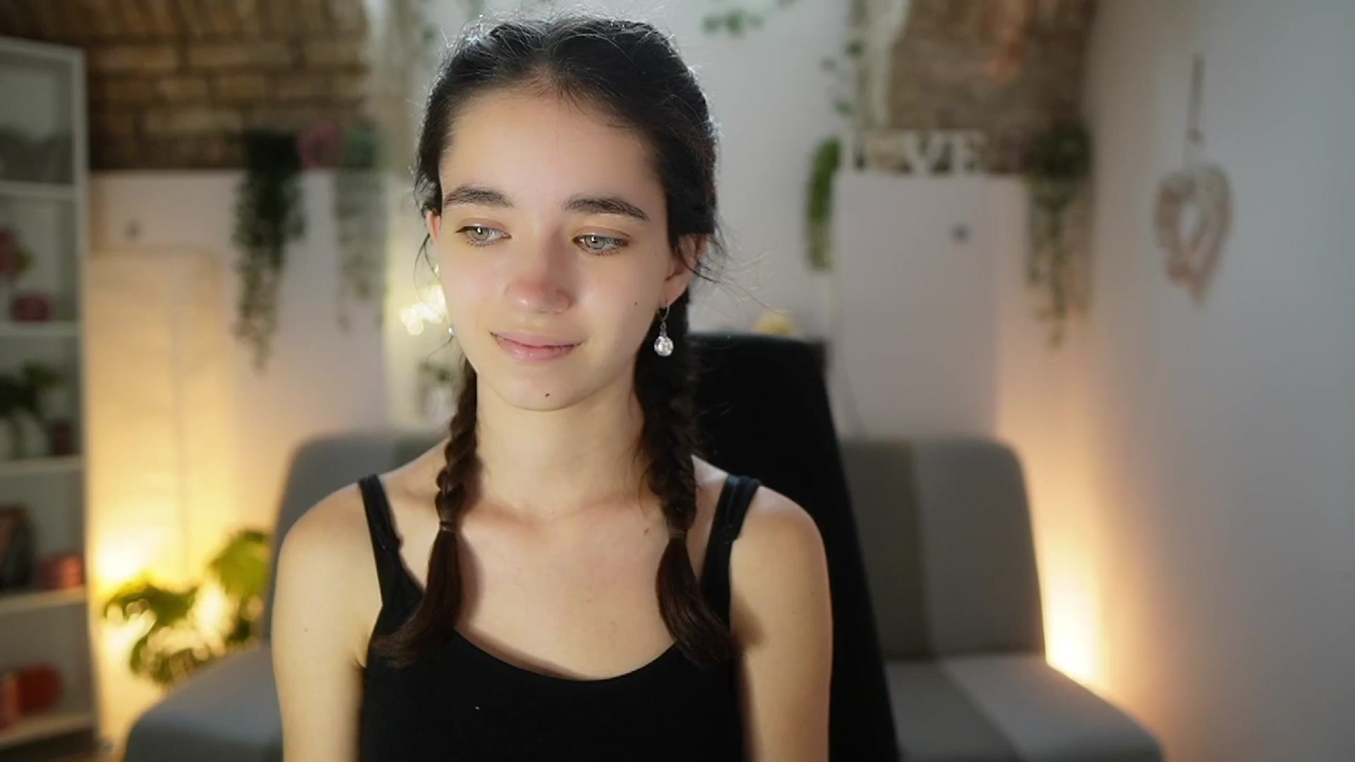 Gallery image thumbnail from Gia_Paige18's myfreecams stream on, 06/26/2025, 08:38 image 12 of 20