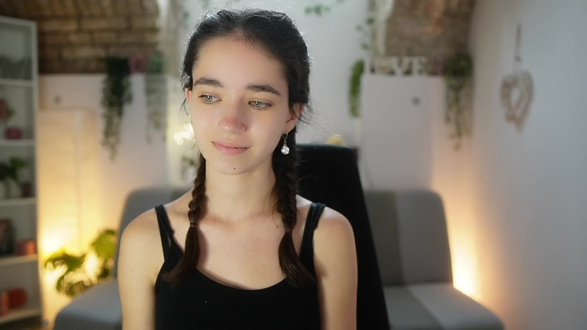 Gallery image thumbnail from Gia_Paige18's myfreecams stream on, 06/26/2025, 08:38 image 2 of 20