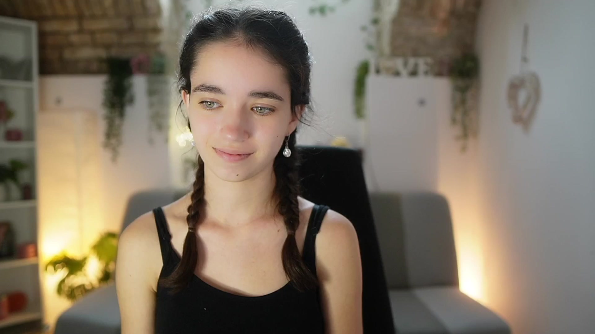 Gallery image thumbnail from Gia_Paige18's myfreecams stream on, 06/26/2025, 08:38 image 5 of 20