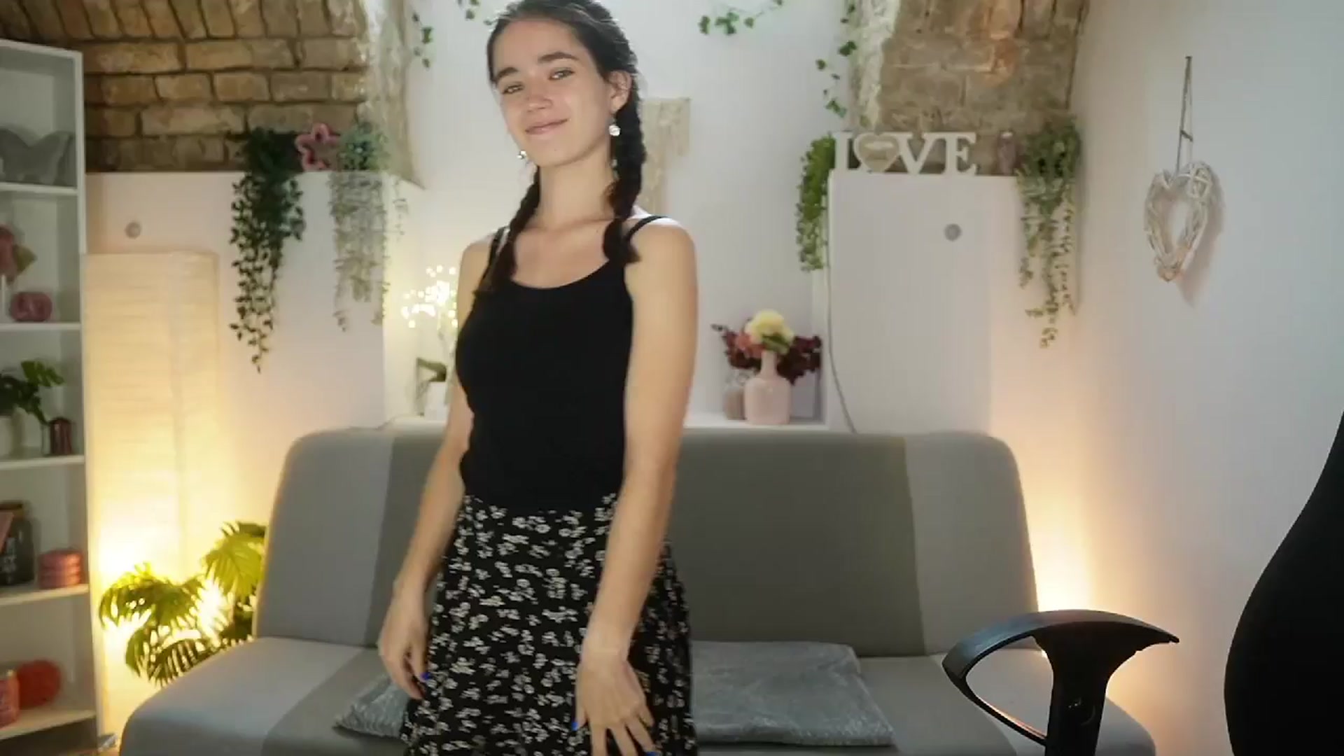 Gallery image thumbnail from Gia_Paige18's myfreecams stream on, 06/26/2025, 08:38 image 13 of 20