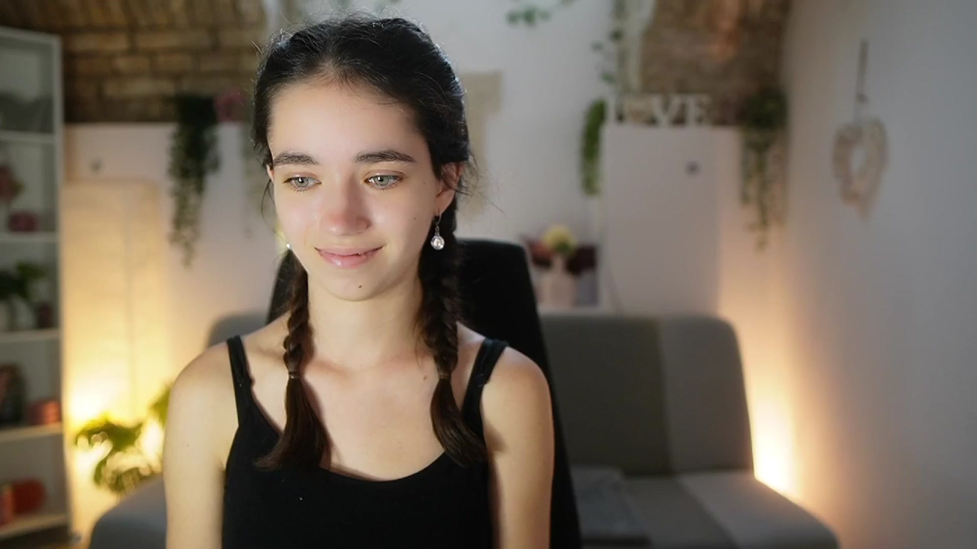 Gallery image thumbnail from Gia_Paige18's myfreecams stream on, 06/26/2025, 11:30 image 1 of 20