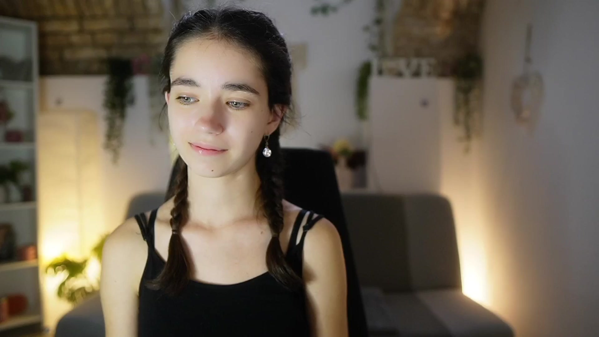 Gallery image thumbnail from Gia_Paige18's myfreecams stream on, 06/26/2025, 11:30 image 20 of 20