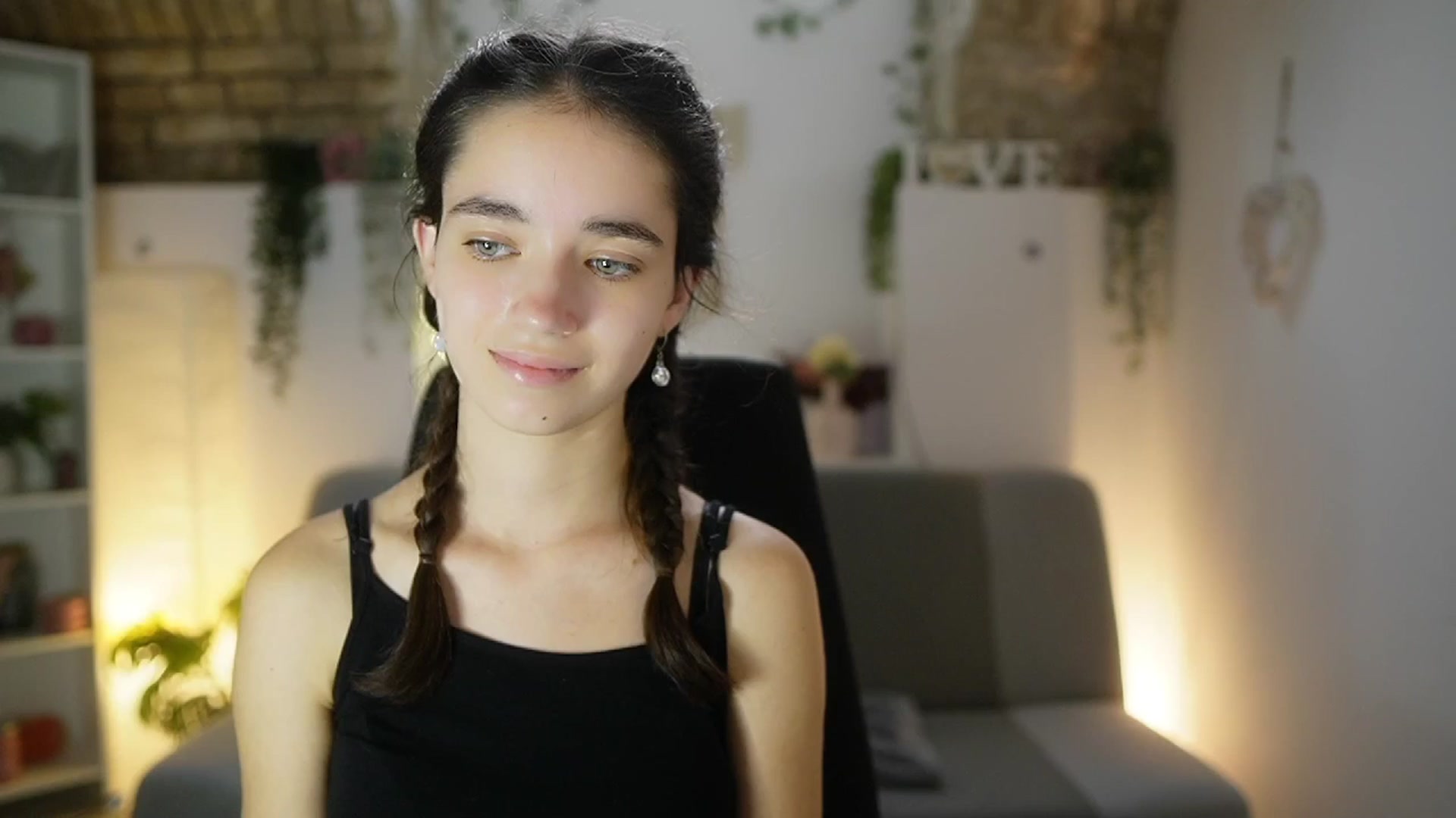 Gallery image thumbnail from Gia_Paige18's myfreecams stream on, 06/26/2025, 12:54 image 19 of 20