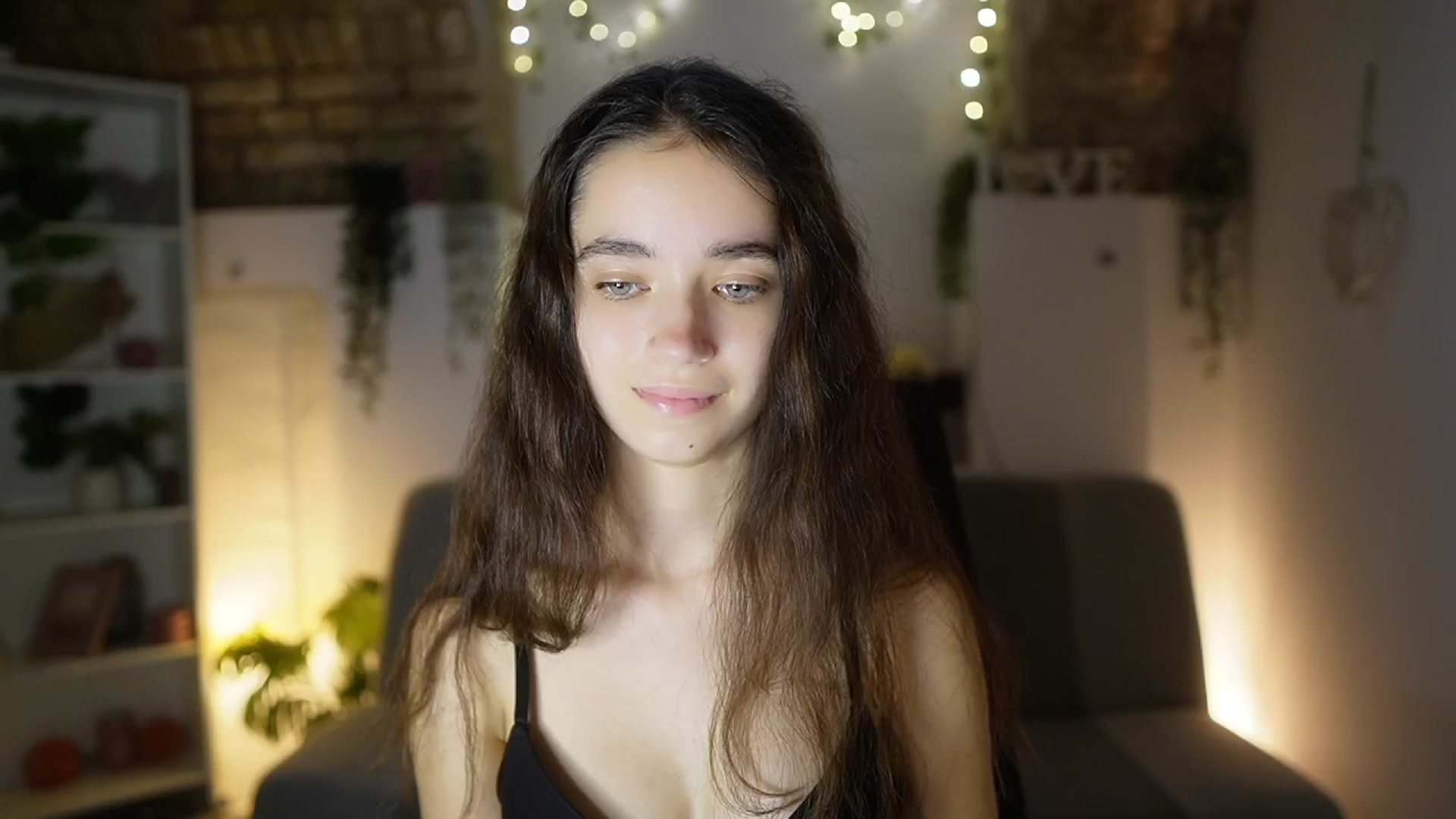 Gallery image thumbnail from Gia_Paige18's myfreecams stream on, 06/28/2025, 17:57 image 9 of 20