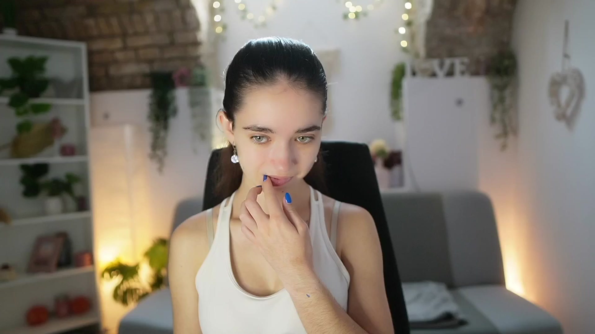 Gallery image thumbnail from Gia_Paige18's myfreecams stream on, 06/30/2025, 07:42 image 10 of 20