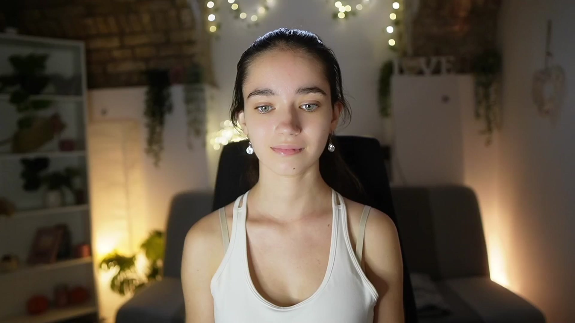 Gallery image thumbnail from Gia_Paige18's myfreecams stream on, 06/30/2025, 12:03 image 13 of 20