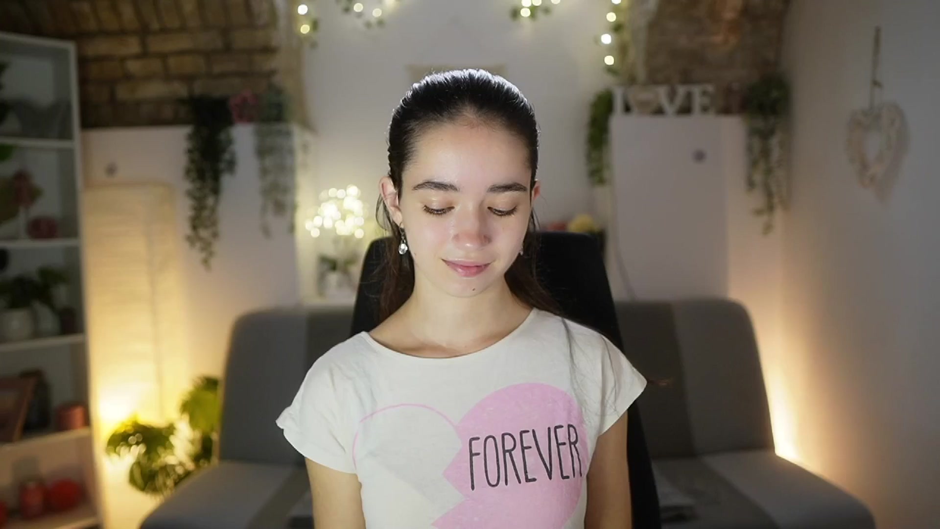 Gallery image thumbnail from Gia_Paige18's myfreecams stream on, 07/06/2025, 15:35 image 1 of 20