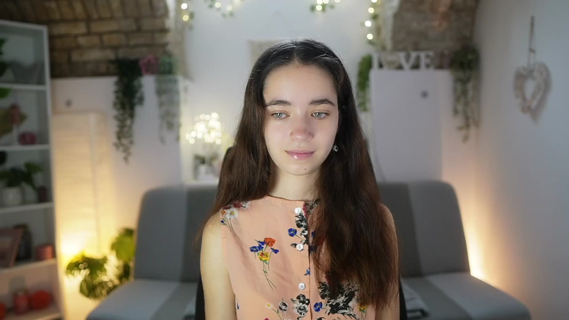 Gallery image thumbnail from Gia_Paige18's myfreecams stream on, 07/07/2025, 10:20 image 6 of 20