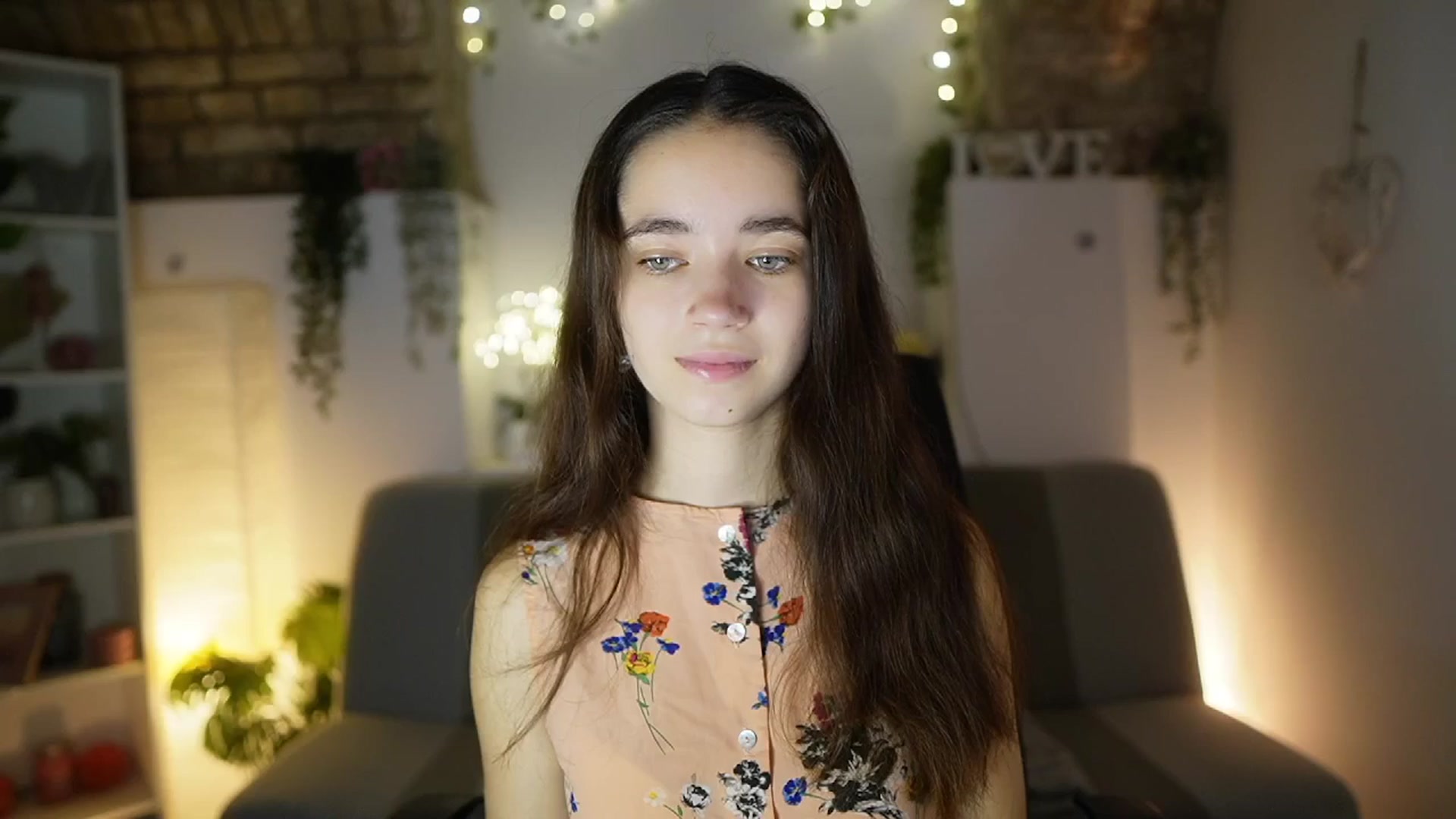 Gallery image thumbnail from Gia_Paige18's myfreecams stream on, 07/07/2025, 10:20 image 1 of 20