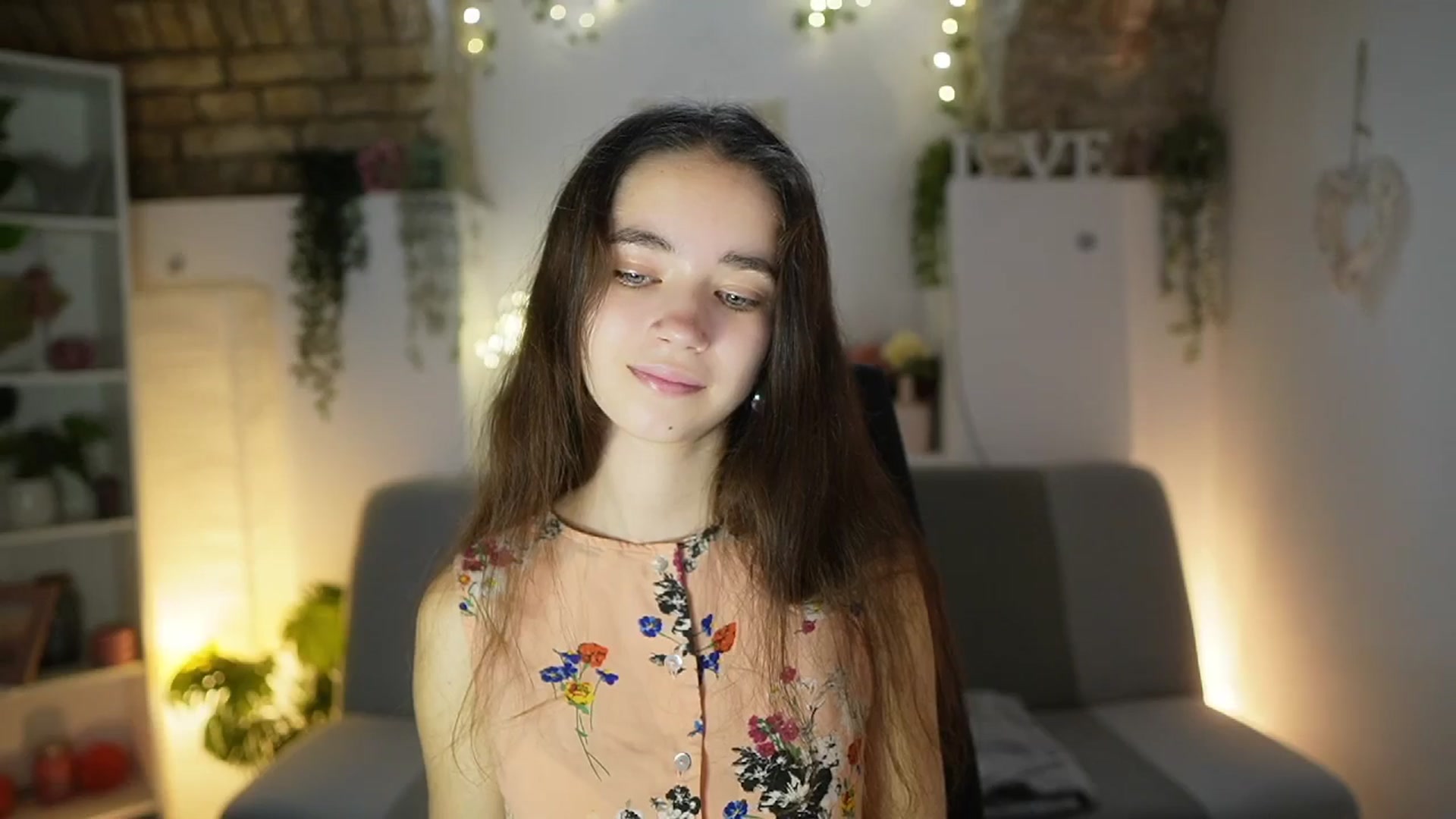 Gallery image thumbnail from Gia_Paige18's myfreecams stream on, 07/07/2025, 10:20 image 15 of 20