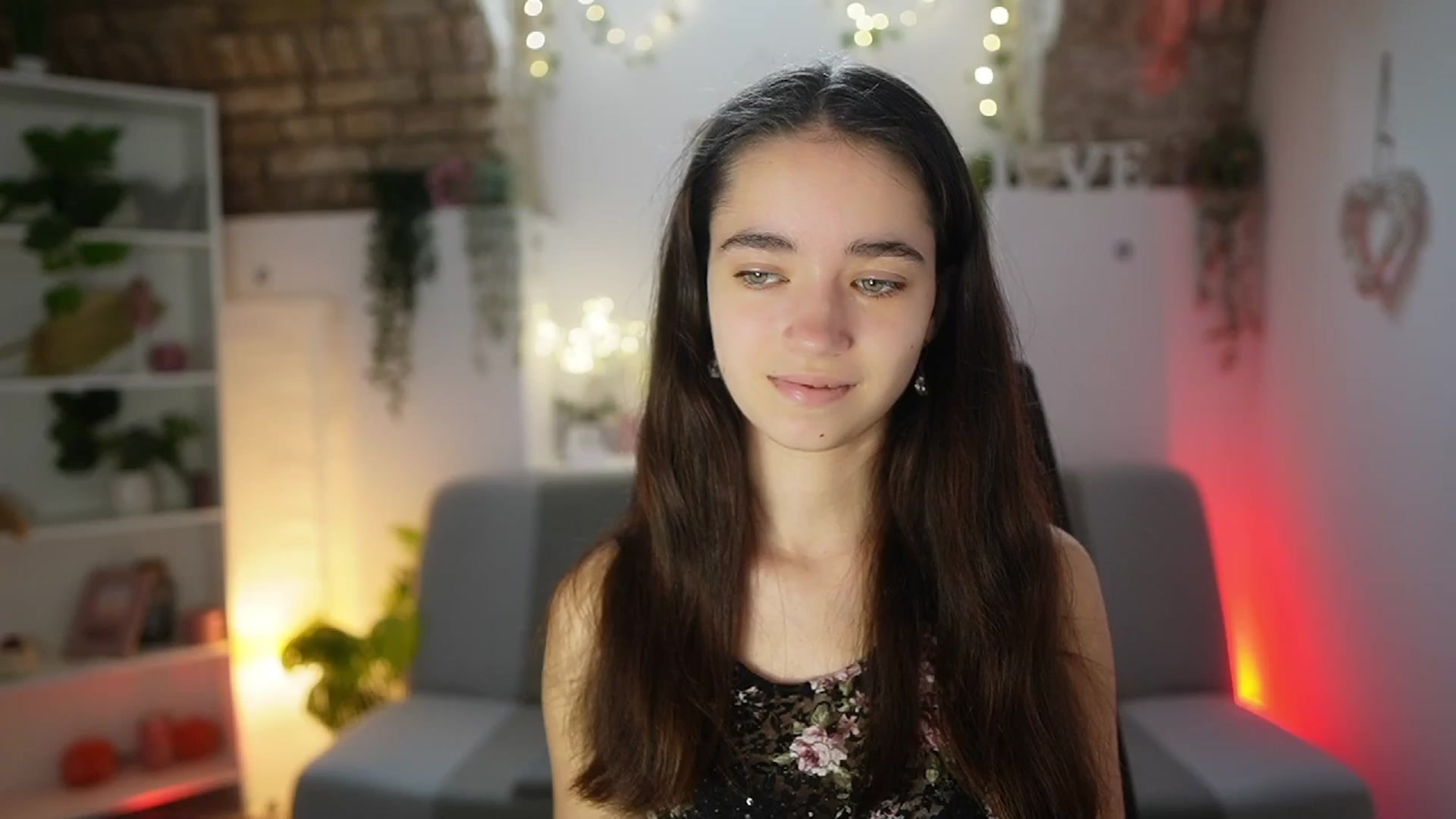 Gallery image thumbnail from Gia_Paige18's myfreecams stream on, 07/10/2025, 09:29 image 1 of 20
