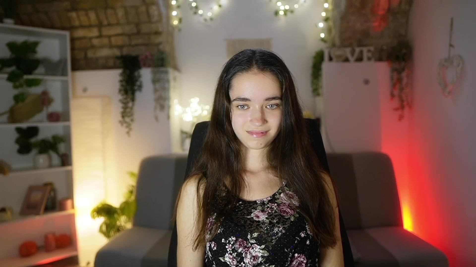 Gallery image thumbnail from Gia_Paige18's myfreecams stream on, 07/10/2025, 15:50 image 18 of 20