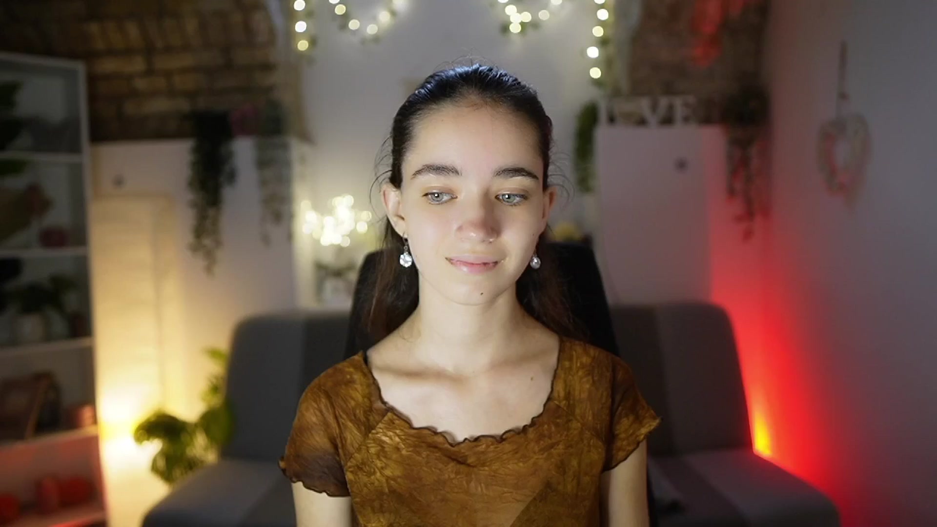 Gallery image thumbnail from Gia_Paige18's myfreecams stream on, 07/14/2025, 11:01 image 11 of 20