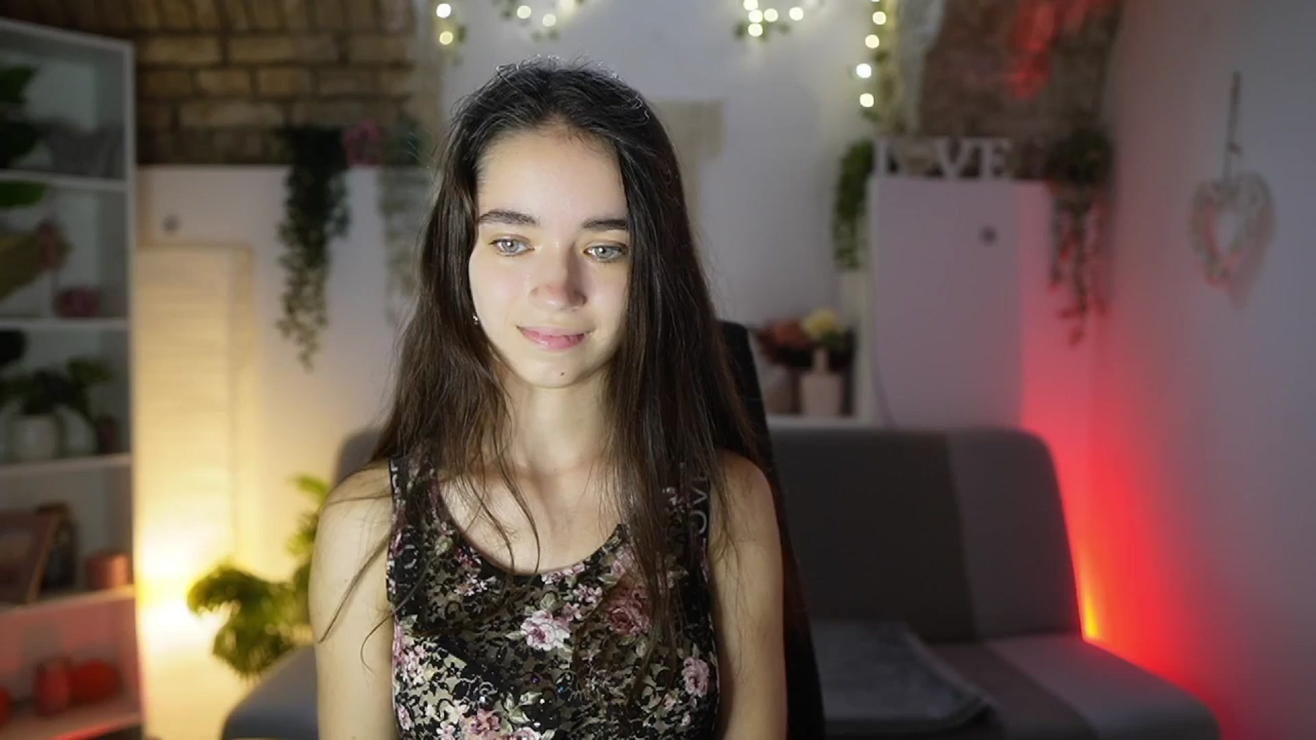 Gallery image thumbnail from Gia_Paige18's myfreecams stream on, 07/17/2025, 12:51 image 16 of 20