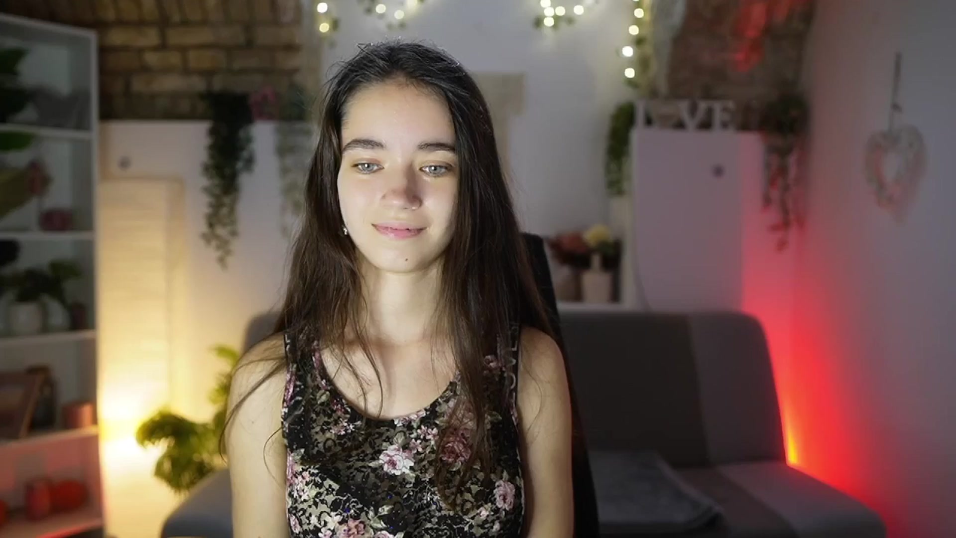 Gallery image thumbnail from Gia_Paige18's myfreecams stream on, 07/17/2025, 12:51 image 15 of 20