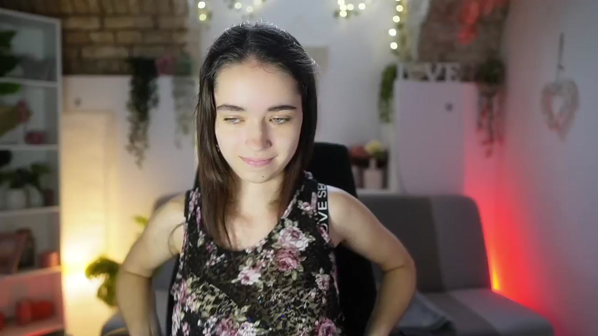 Gallery image thumbnail from Gia_Paige18's myfreecams stream on, 07/17/2025, 12:51 image 10 of 20