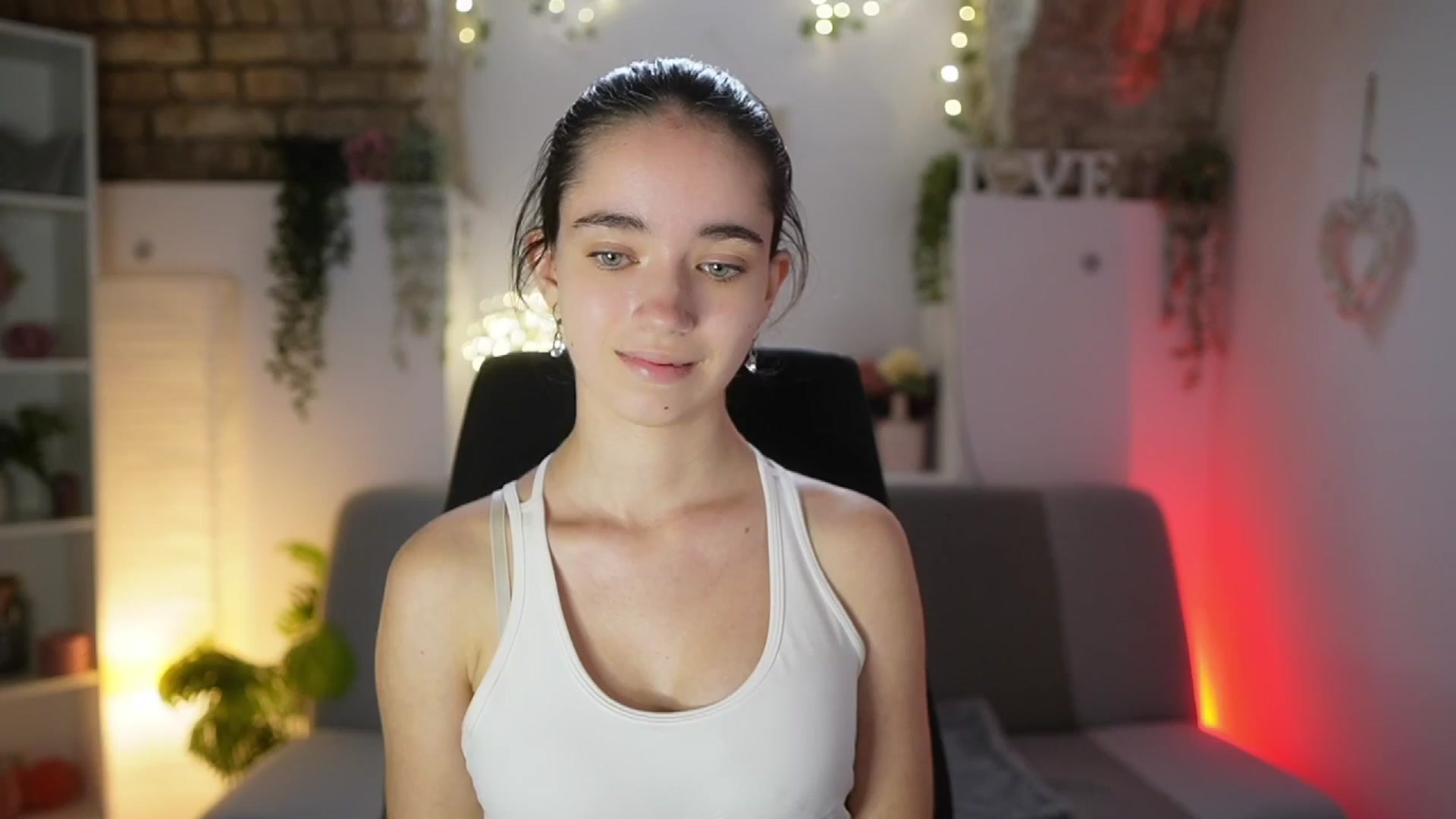 Gallery image thumbnail from Gia_Paige18's myfreecams stream on, 07/18/2025, 12:40 image 13 of 20