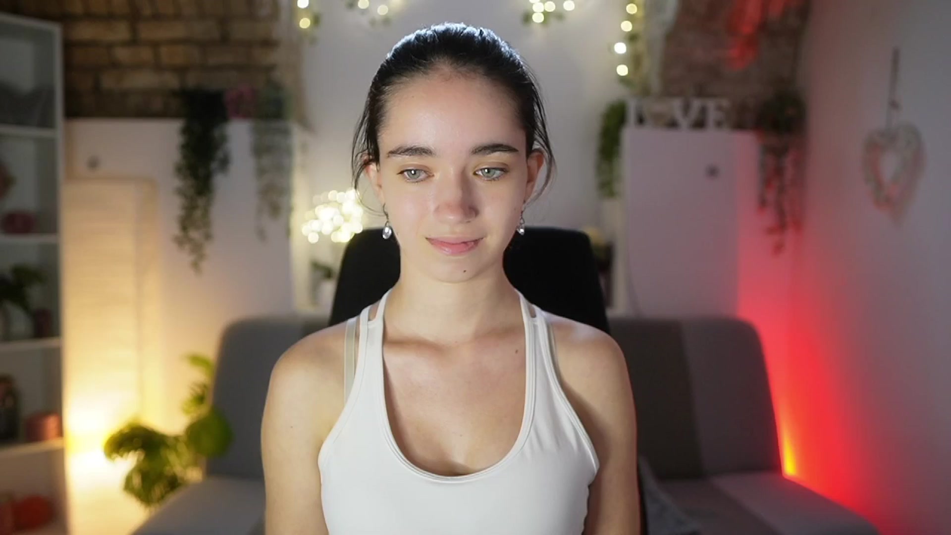 Gallery image thumbnail from Gia_Paige18's myfreecams stream on, 07/18/2025, 12:40 image 4 of 20
