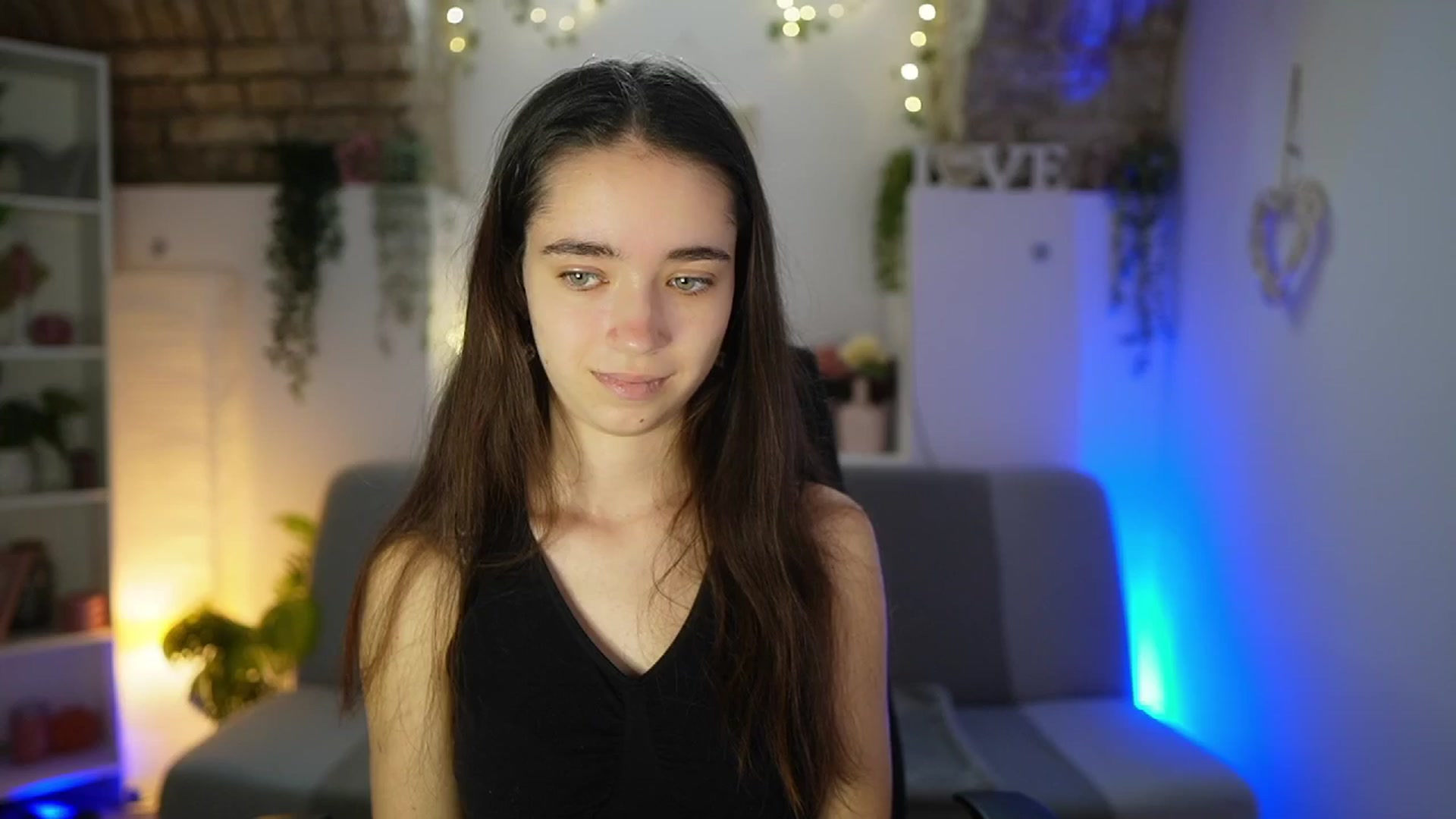 Gallery image thumbnail from Gia_Paige18's myfreecams stream on, 07/21/2025, 08:17 image 20 of 20