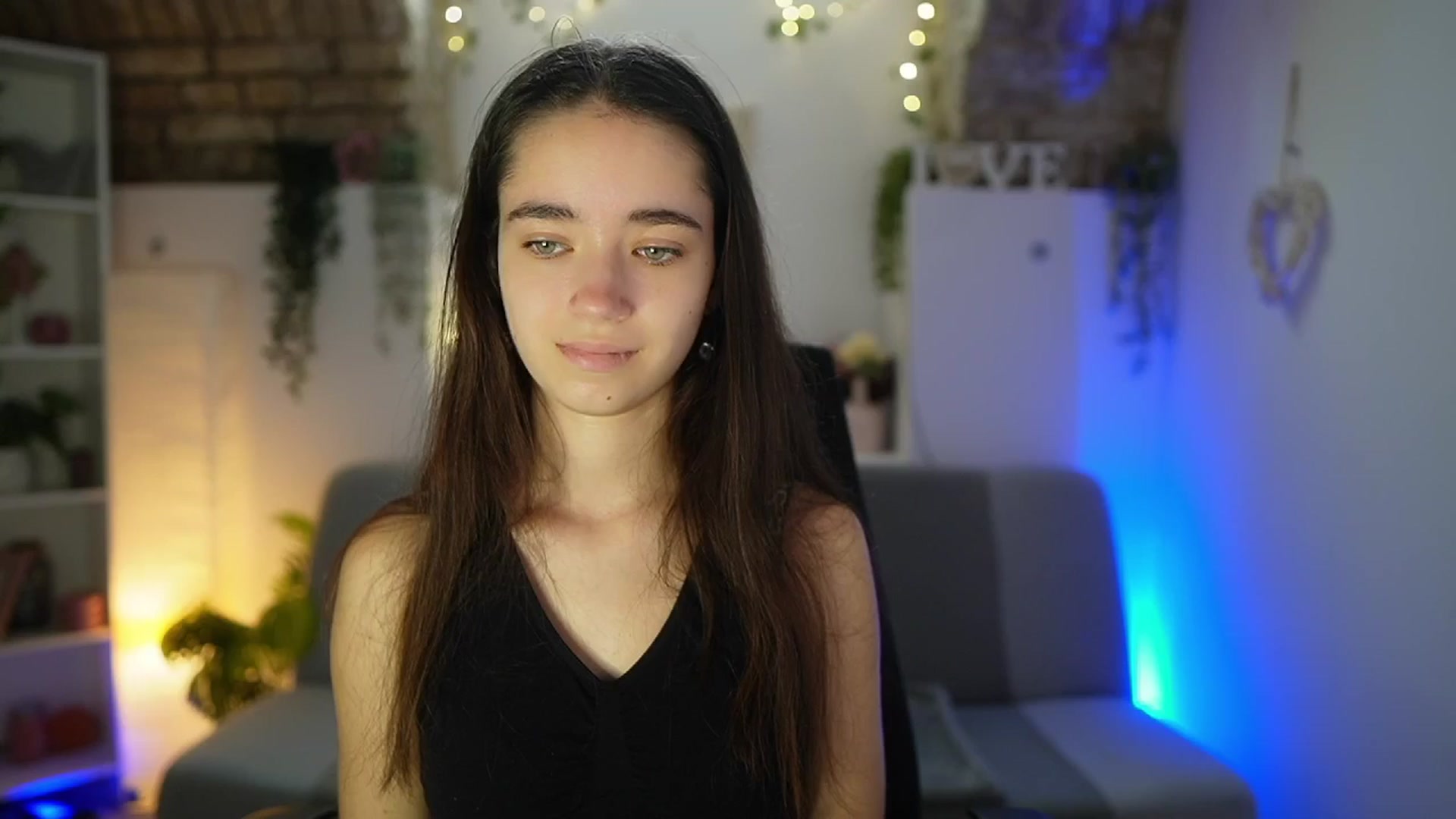 Gallery image thumbnail from Gia_Paige18's myfreecams stream on, 07/21/2025, 08:17 image 9 of 20