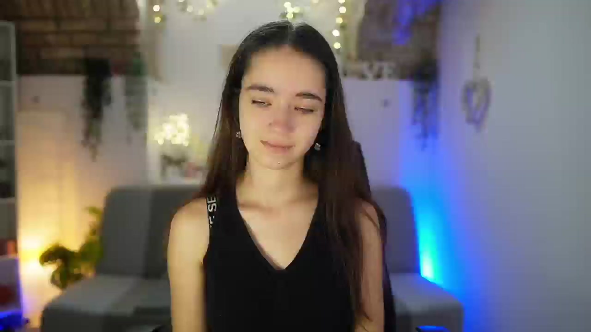 Gallery image thumbnail from Gia_Paige18's myfreecams stream on, 07/21/2025, 08:17 image 1 of 20