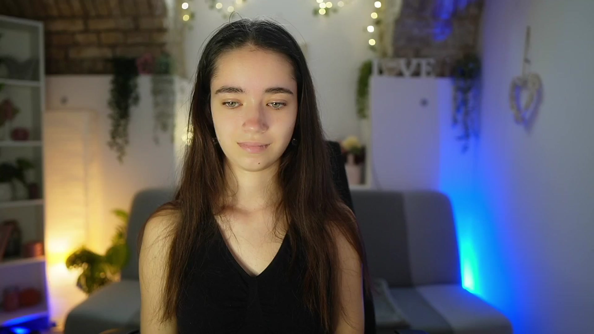 Gallery image thumbnail from Gia_Paige18's myfreecams stream on, 07/21/2025, 08:17 image 12 of 20